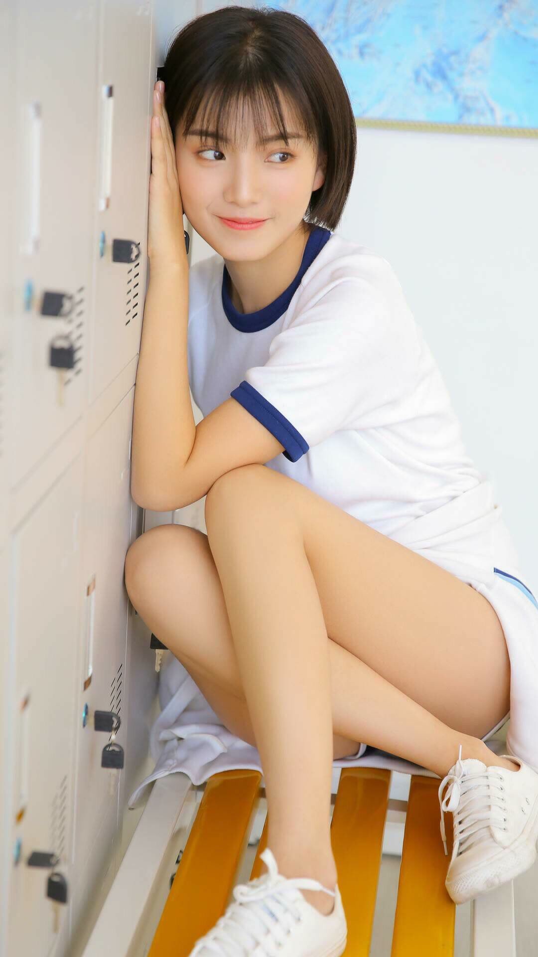 九游游戏中心官网-战术盛宴：顶尖团队的多变战术体系解析，多变战士