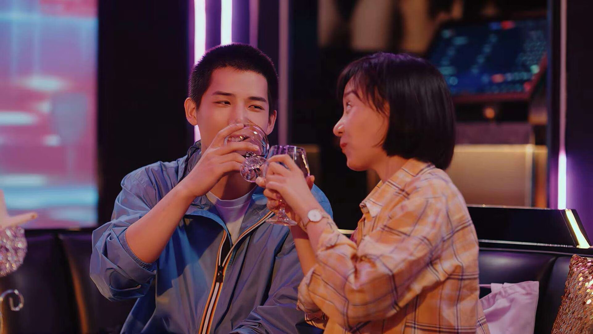 九游下载中心-哈登谈攻防转换中的体能分配策略，哈登体前变向教学