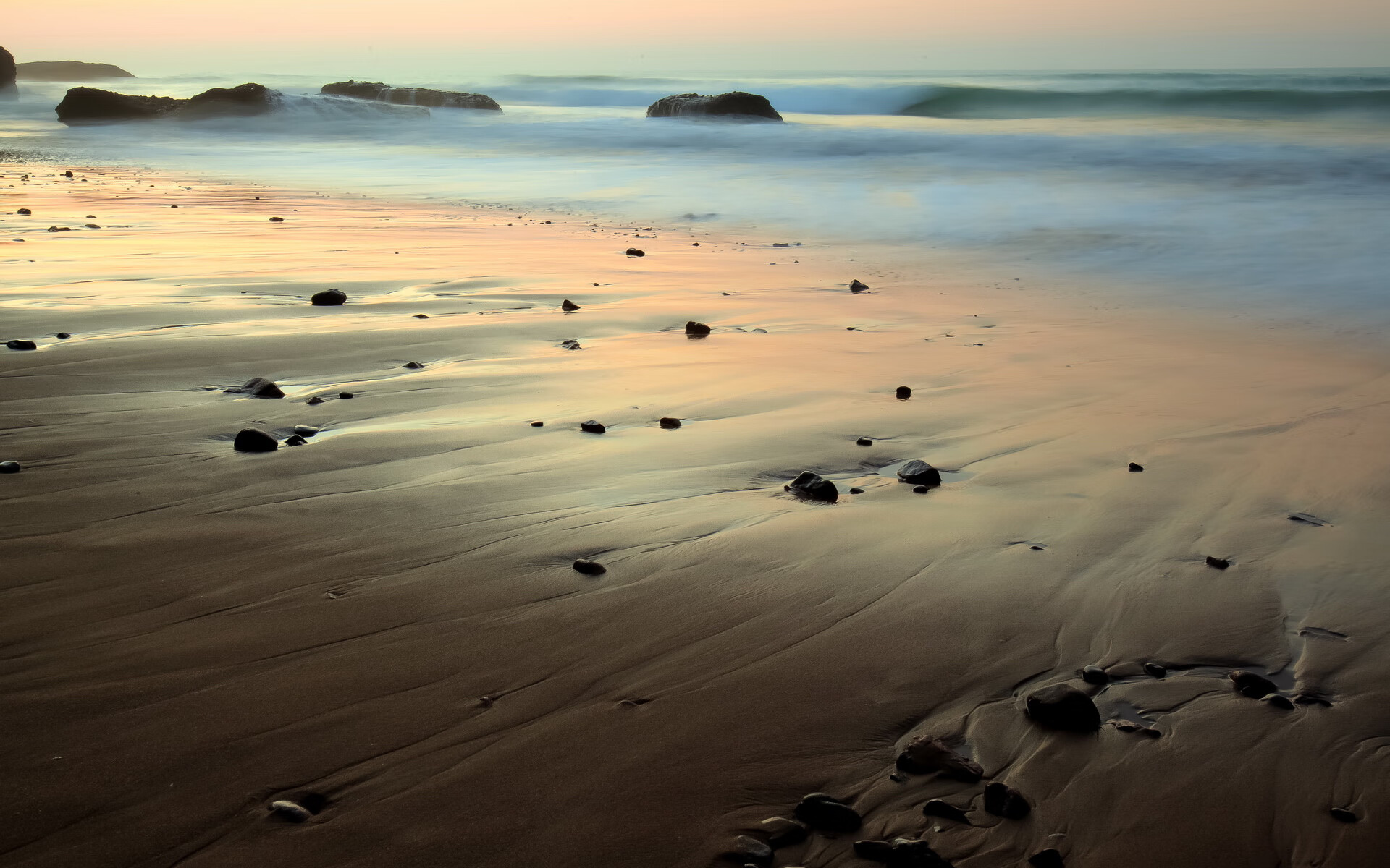 羽毛球训练基地智能监控系统投入使用，羽毛球智能管理系统