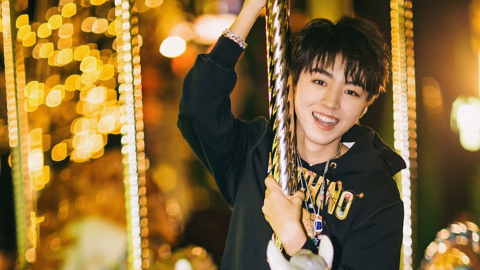 JiuyouAPP下载-艾比·德尔福：南非队防线上的定海神针，每次防守都成为亮点，艾比利德尔